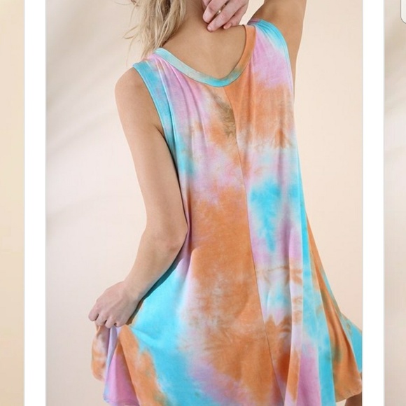 Tie Dye Print Sleeveless Shift Dress - Picture 3 of 3
